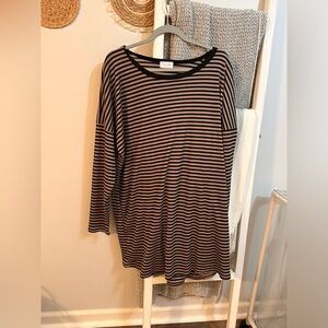 Pink Lily long sleeve strip dress never worn